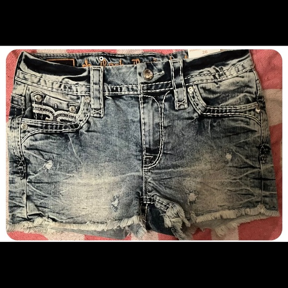 Rock Revival Jean Shorts Size 26 Fay Mid-rise
Shorty Brand Nwt140 Retail Bling - Picture 2 of 9